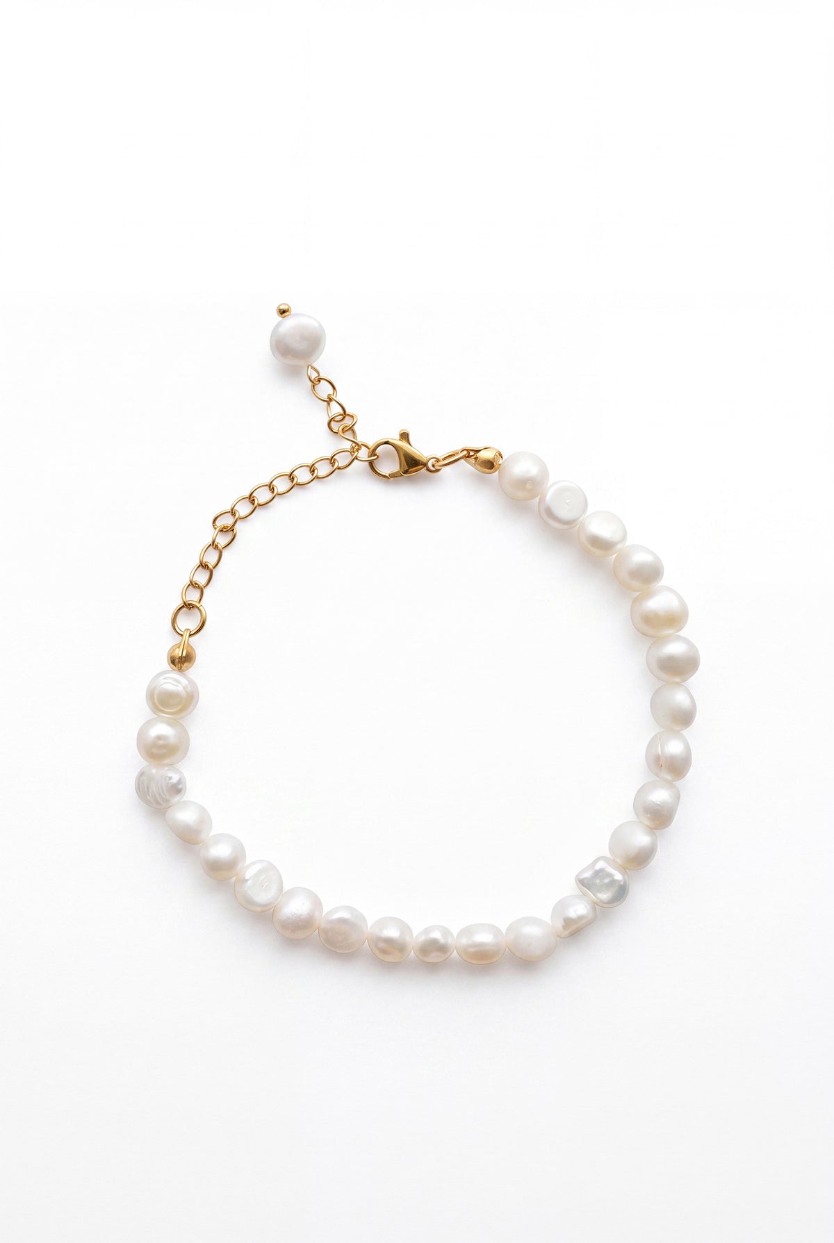 Good Behavior Pearl Bracelet
