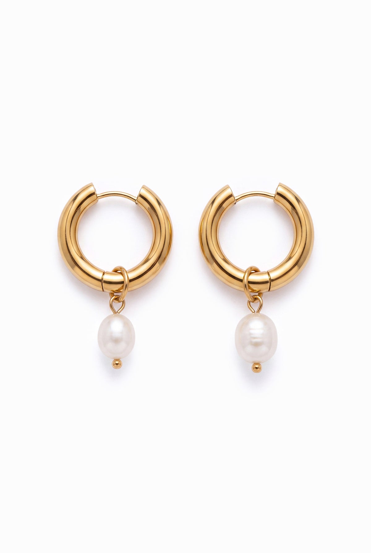 Plus One Pearl Hoops