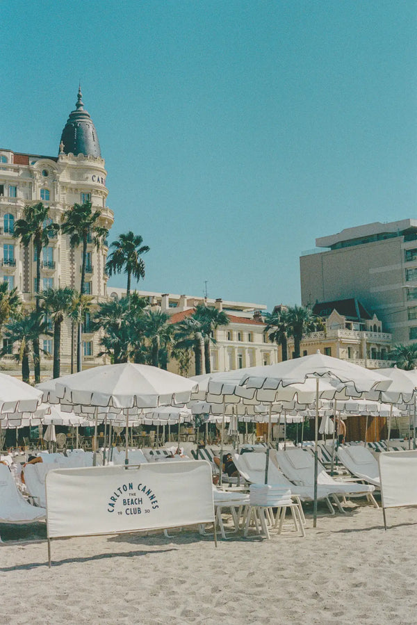 Carlton Beach Club – Timeless Elegance in Cannes